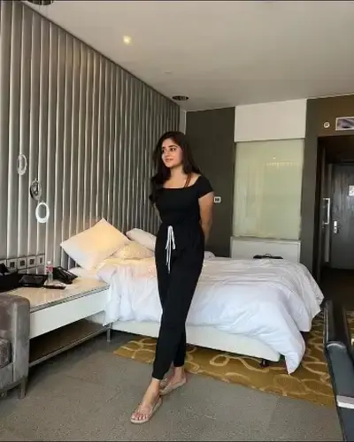 Call Girls Service in Kaiserganj